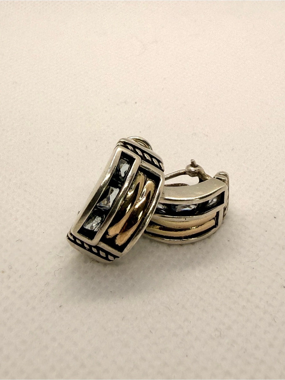 Vintage 925 Sterling silver & 18K gold
Earrings with Black Accents